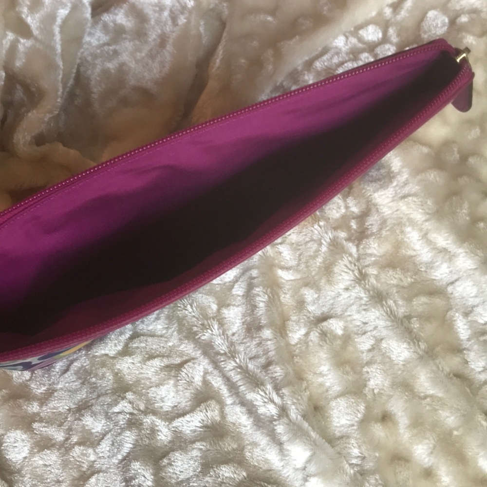 COACH Large Multifunctional pouch - Picture 2 of 2